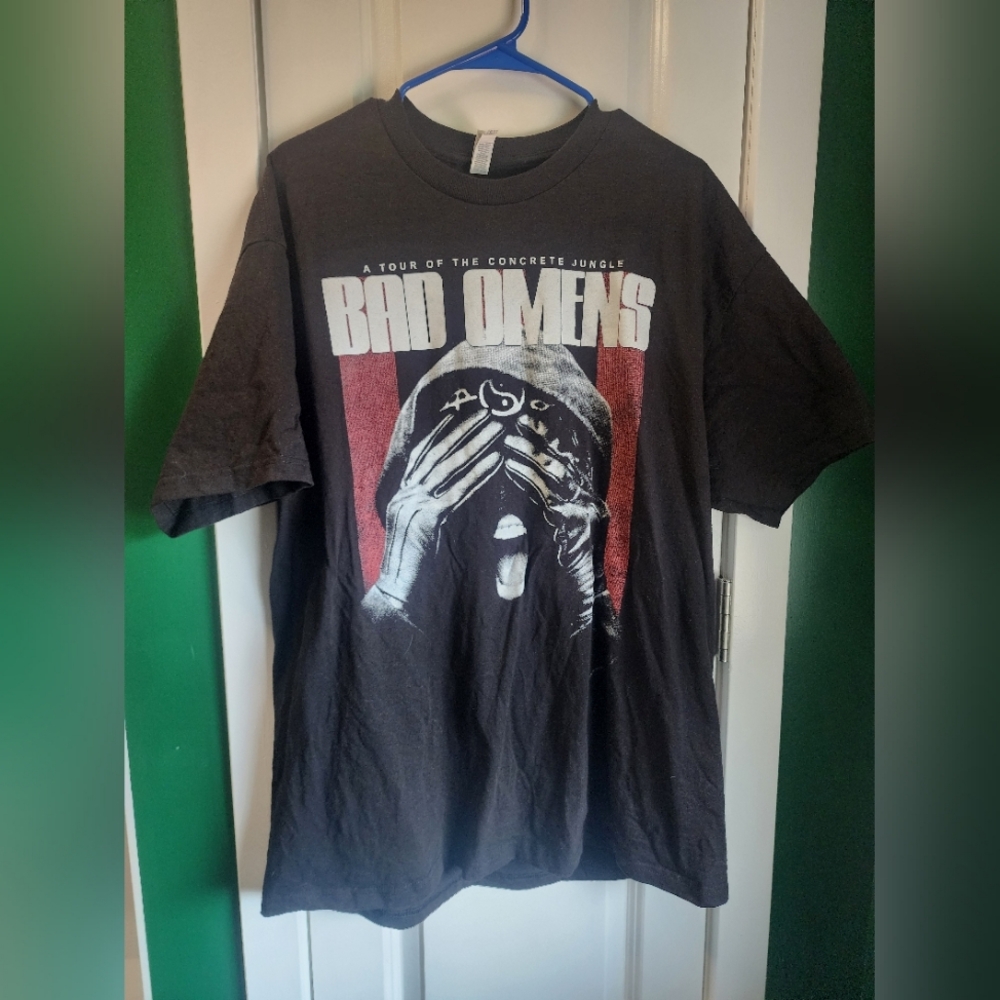 Bad Omens Concrete Jungle Tour Shirt